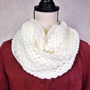 Francesca's ivory knit wide infinity loop scarf
